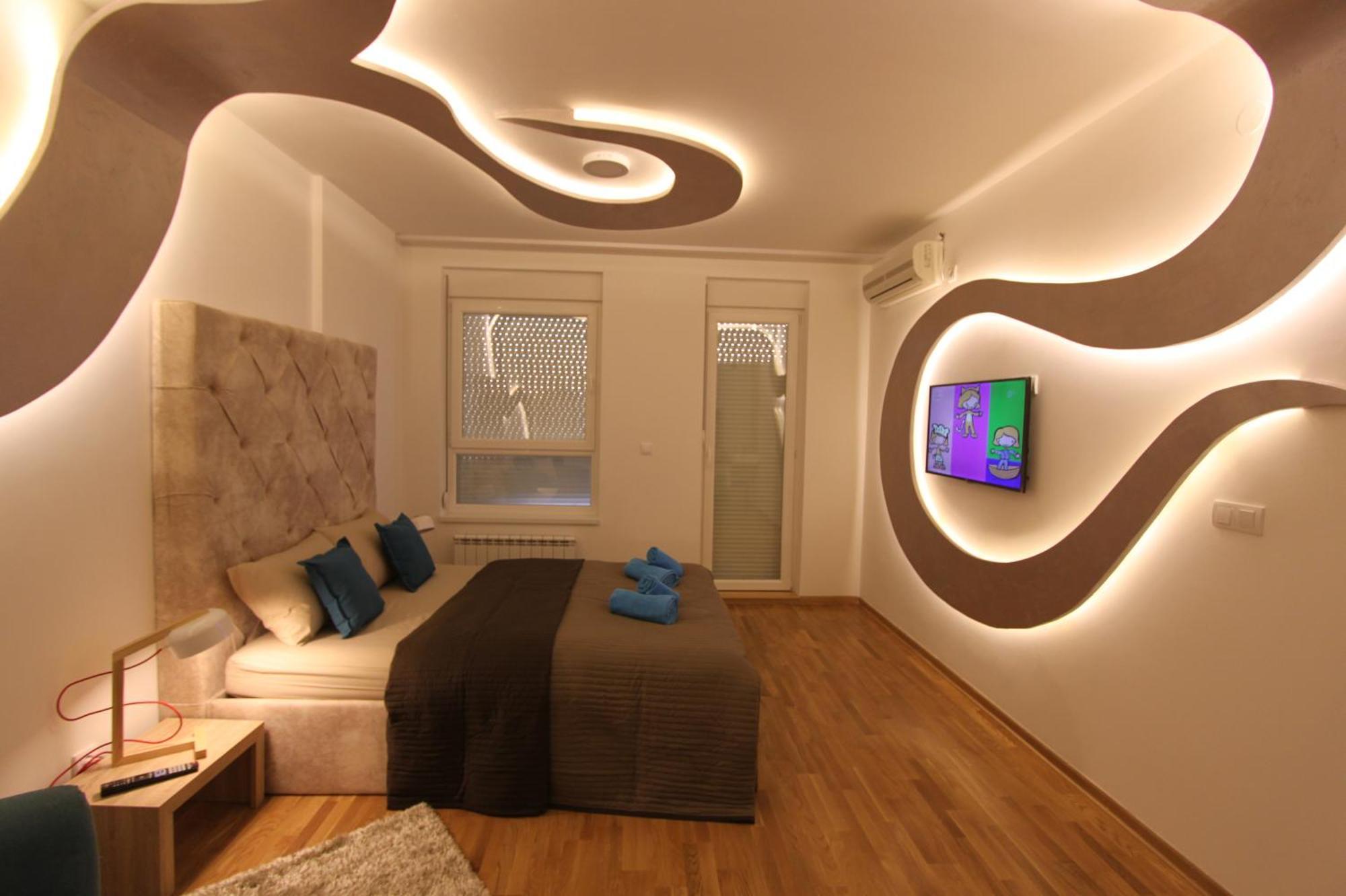 Riviera New Belgrade Apartment, Parking 5 Eur Per Day Bagian luar foto