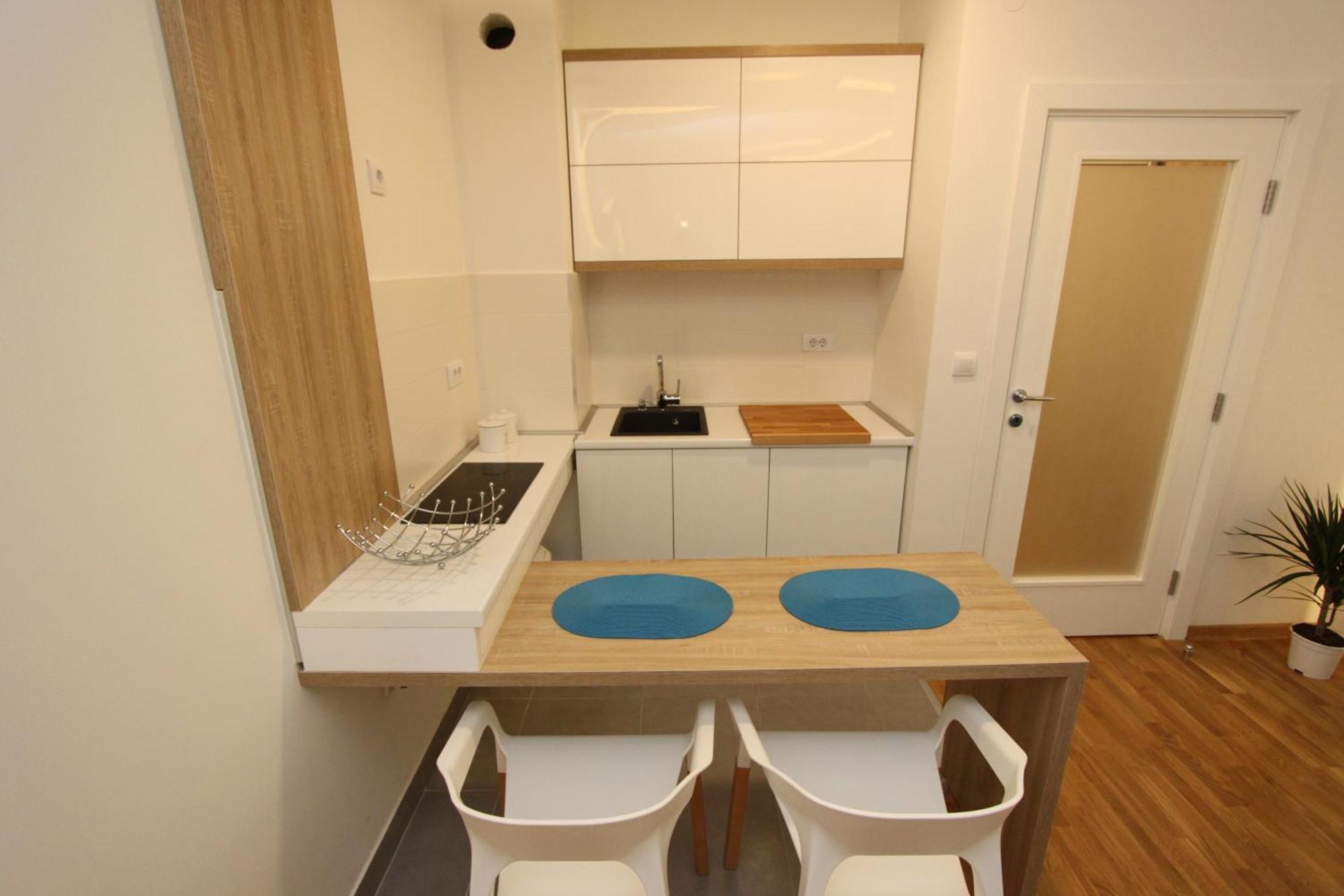 Riviera New Belgrade Apartment, Parking 5 Eur Per Day Bagian luar foto