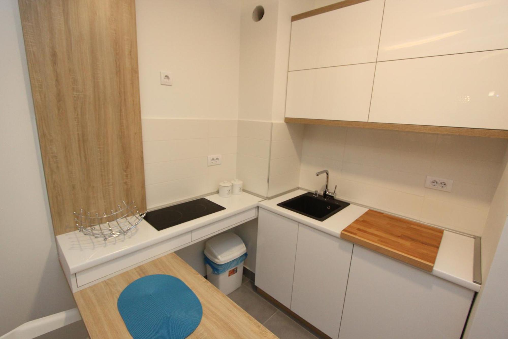 Riviera New Belgrade Apartment, Parking 5 Eur Per Day Bagian luar foto