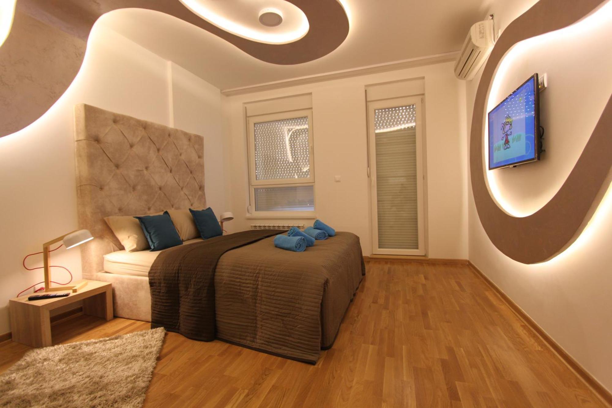 Riviera New Belgrade Apartment, Parking 5 Eur Per Day Bagian luar foto